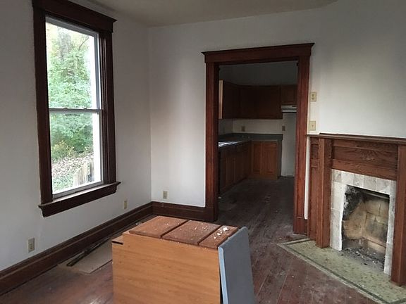 3rd image of 4518 Eastern Ave