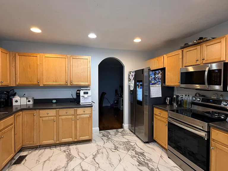 6017 Glenmay Dr — Photo 14