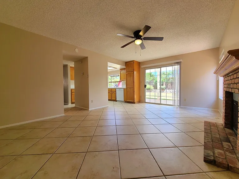 11768 Avalon Ave — Photo 4