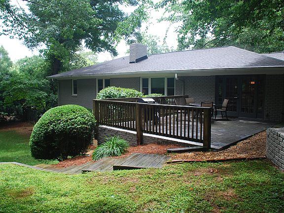 4th image of 440 Montevallo Dr NE