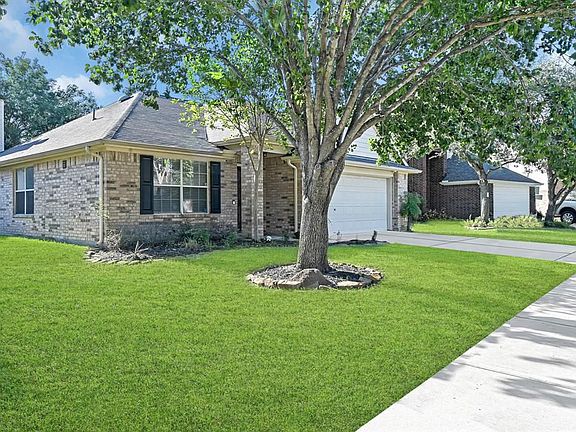 3rd image of 24419 Pepperrell Place St