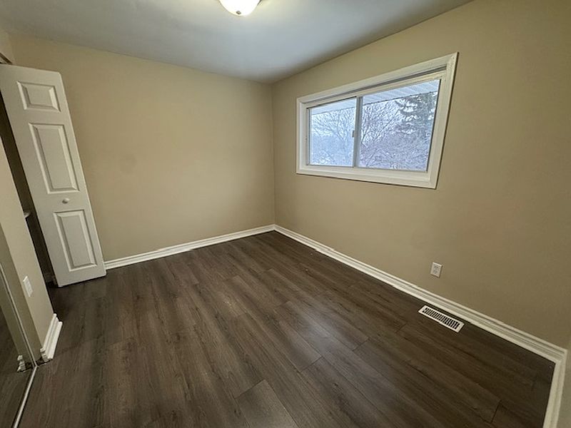 Kitchener House for rent - 2 Bedrooms — photo 3