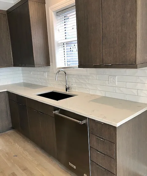 3343 N Kenmore Ave — Photo 3