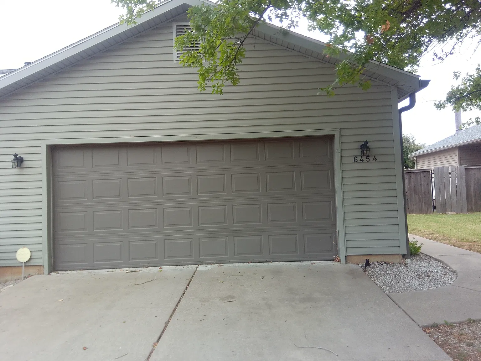 3 bed, 1600 sqft, $1,595 — Photo 1