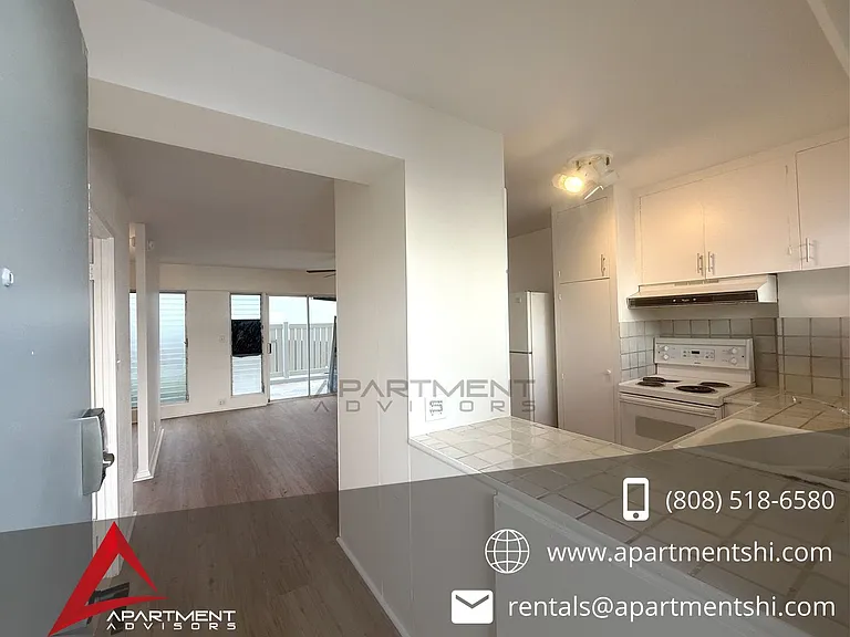 909 University Ave #111 — Photo 1
