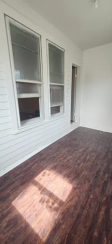 542 Washington Ave Photo 1