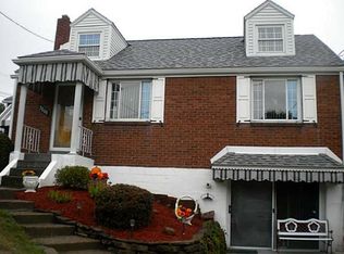 3201 Oakland Dr, McKeesport, PA 15133