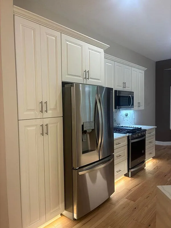 3 bed, 2.0 bath, 1777 sqft, $2,700 — Photo 3