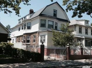 4638 156th St, Flushing, NY 11355