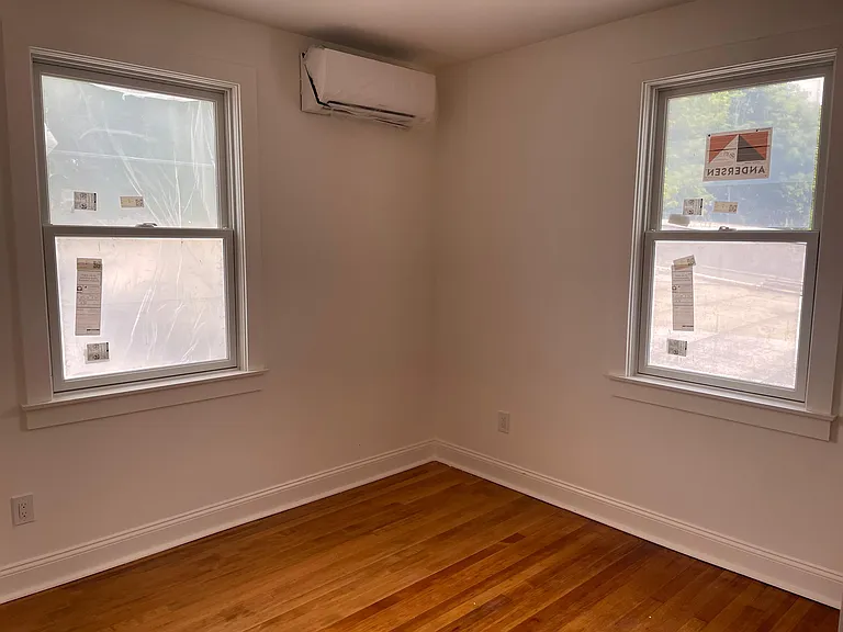 109 Marble Ave — Photo 3