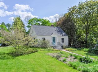 25 Meadow Rd, Durham, NH 03824