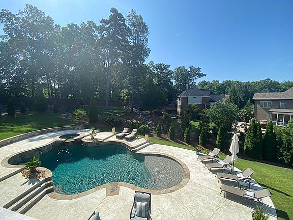 2nd image of 2968 Hidden Falls Dr