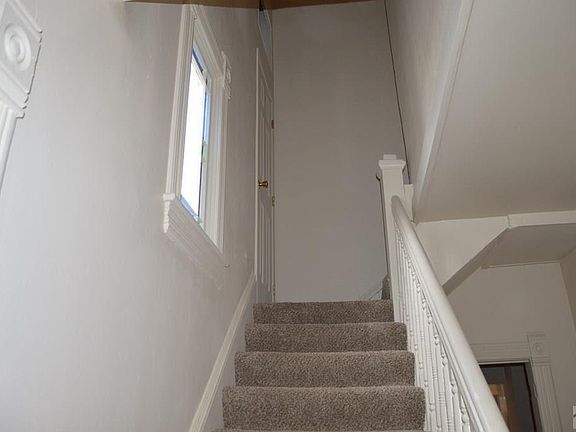 4th image of 505 Belmont Ave