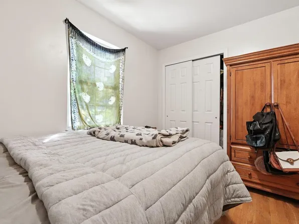 207 New York Avenue image 14 of 21