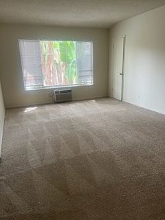3rd image of 14329 Chandler Blvd