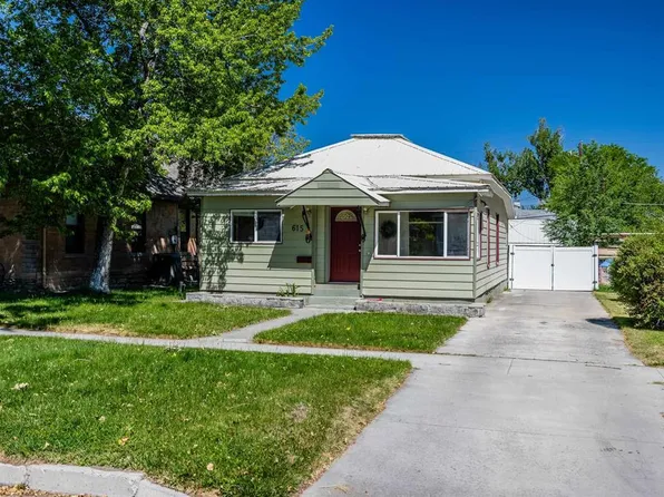 615 S 3rd Street, Montrose, CO 81401