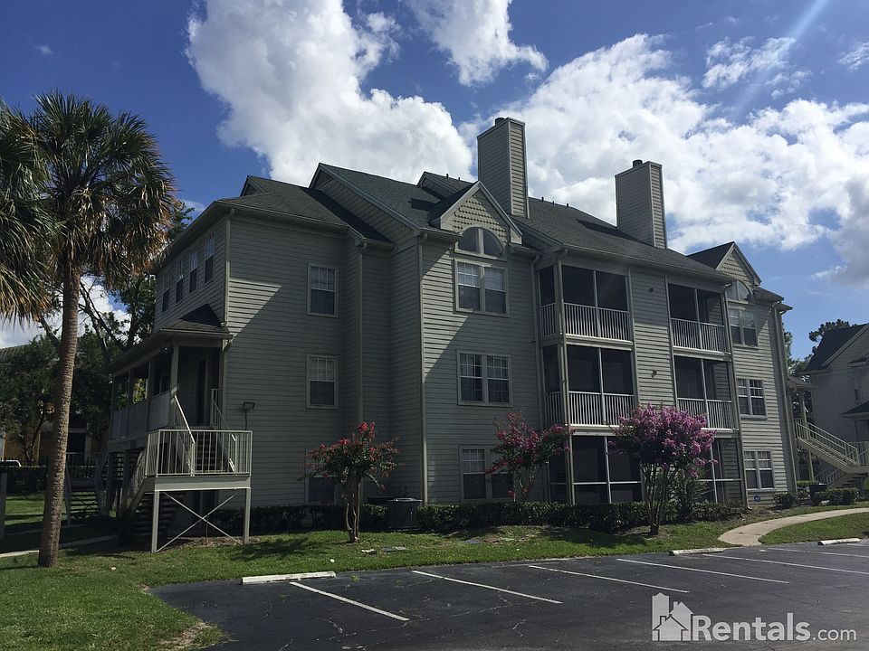 1st image of 6148 Westgate Dr APT 204
