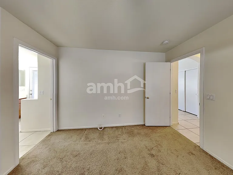 1130 W Lark Dr — Photo 10