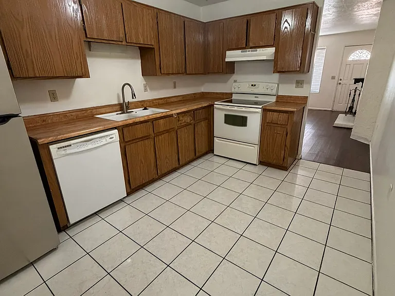 463 N 64th Pl #1 — Photo 12