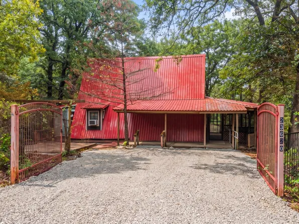 23620 Live Oak Dr, Mineola, TX 75773