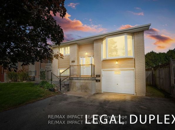 261 Kensington Cres, Oshawa, ON L1G 7R8