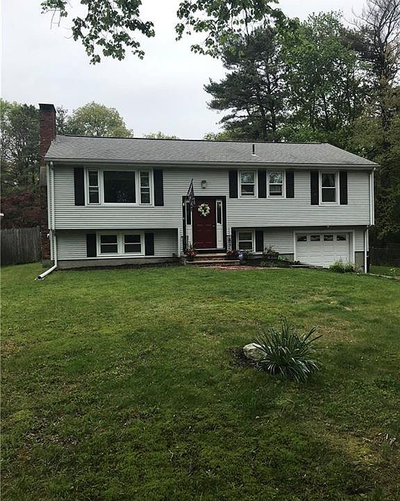 1st image of 250 Mechanic St