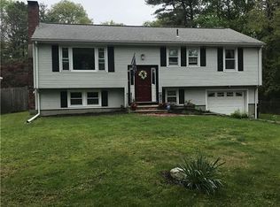250 Mechanic St, North Smithfield, RI 02896