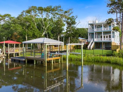 119 SE 15th Street, Oak Island, NC, 28465