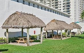 4th image of 5601 Collins Ave APT 714