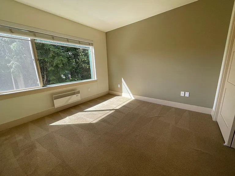 511 100th Ave NE #203 — Photo 13