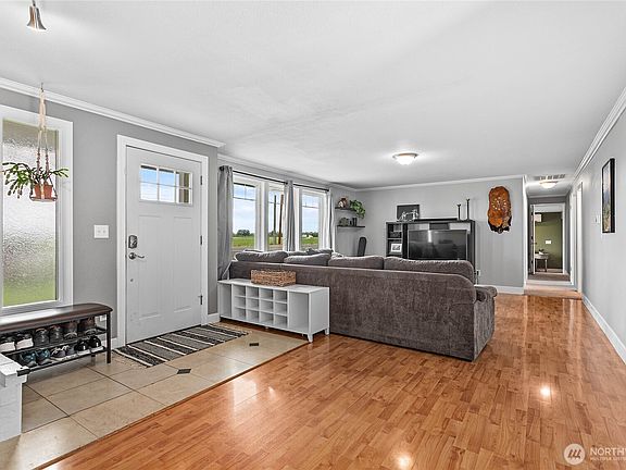 4th image of 1214 Nooksack Road