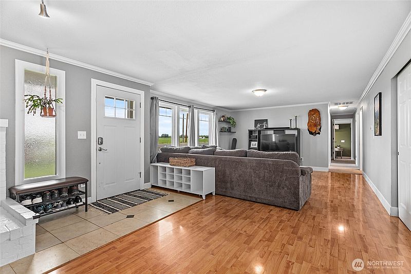 4th image of 1214 Nooksack Road