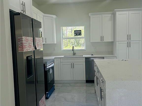 3rd image of 4668 47th AVE NE