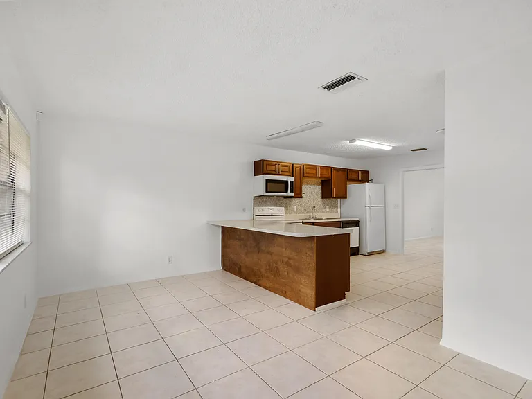 4108 NW 79th Ave #1 — Photo 10