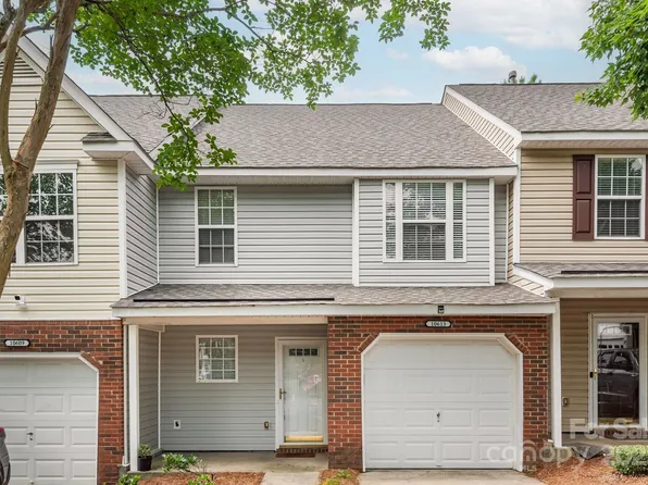 10613 Prairie Ridge Ln, Charlotte, NC 28213