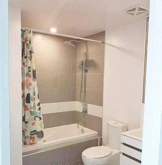 197 Yonge St #2407 — Photo 11