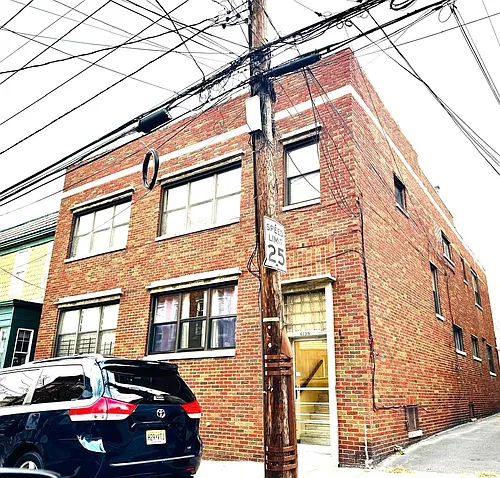 6129 Jackson St #1 Photo 1