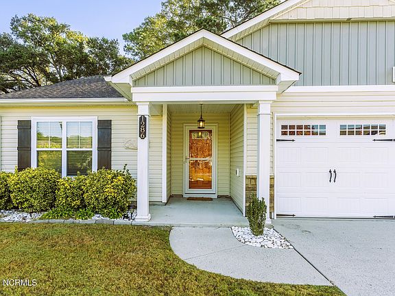 4th image of 1286 Clancy Drive NE
