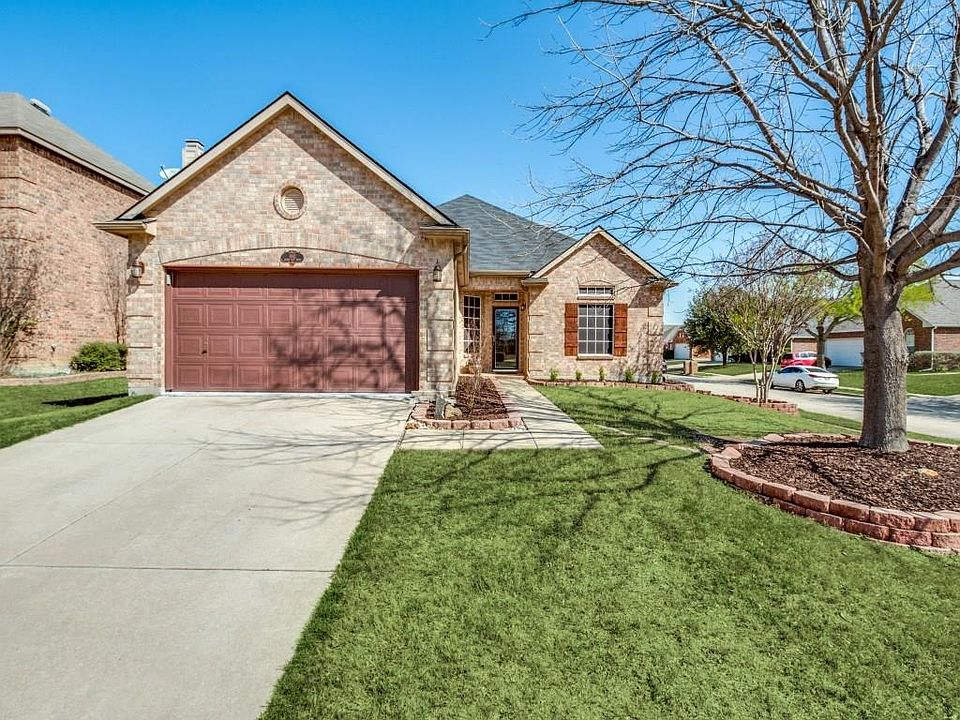 1st image of 1941 Silver Leaf Dr
