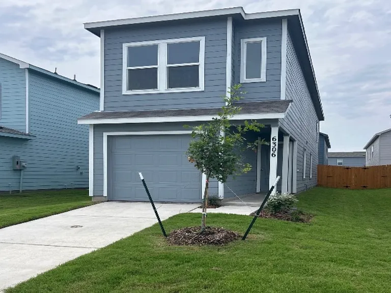 6306 Pelican Ln — Photo 1