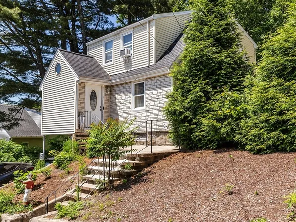 30 Tinson Rd, Quincy, MA 02169