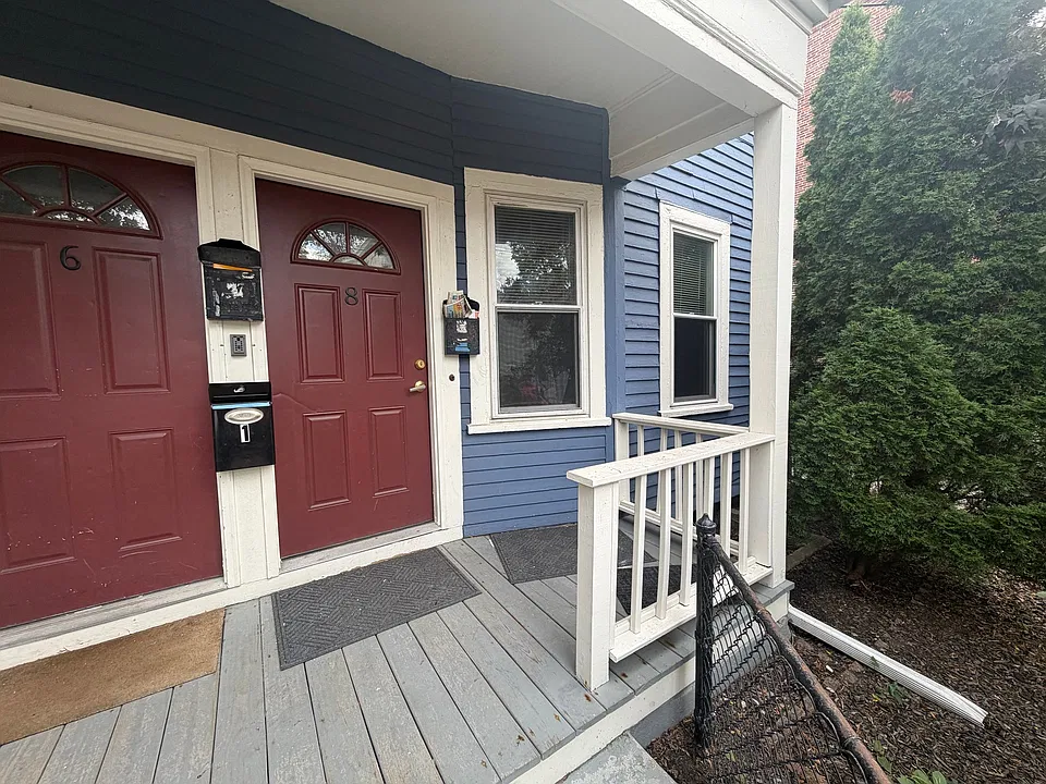 8 Dudley St #1