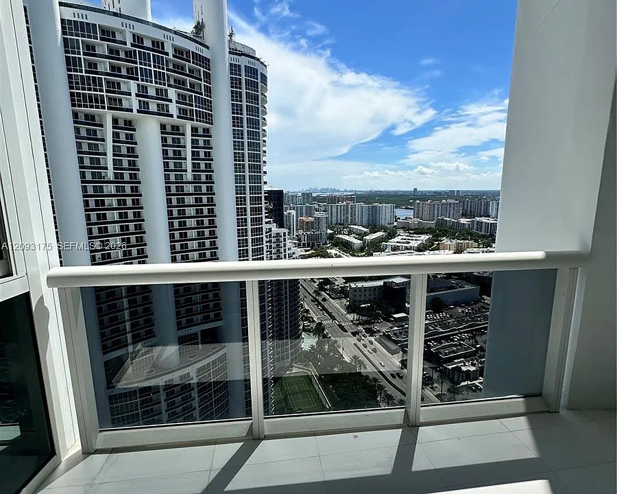 18201 Collins Ave #4505