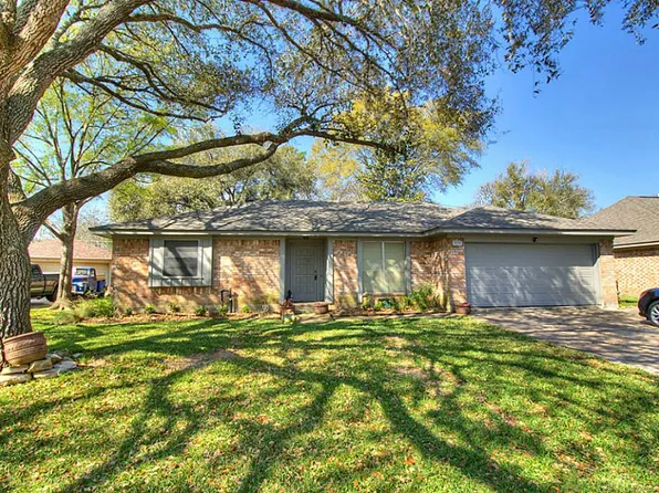 1806 Cedar Dr, Richmond, TX 77469