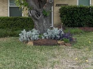 1119 Springwood Dr, Lewisville, TX 75067