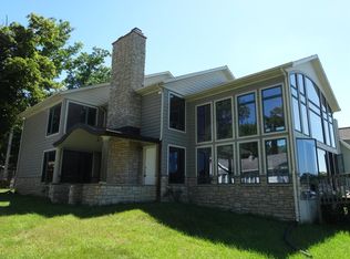 11161 E Pottawotomie Trl, Walkerton, IN 46574