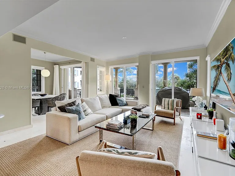 19227 Fisher Island Dr #19227 — Photo 28