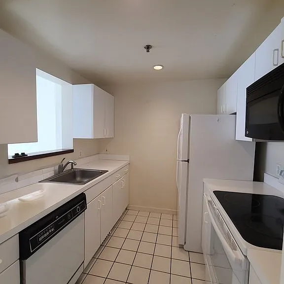 950 Massachusetts Ave #314 — Photo 6