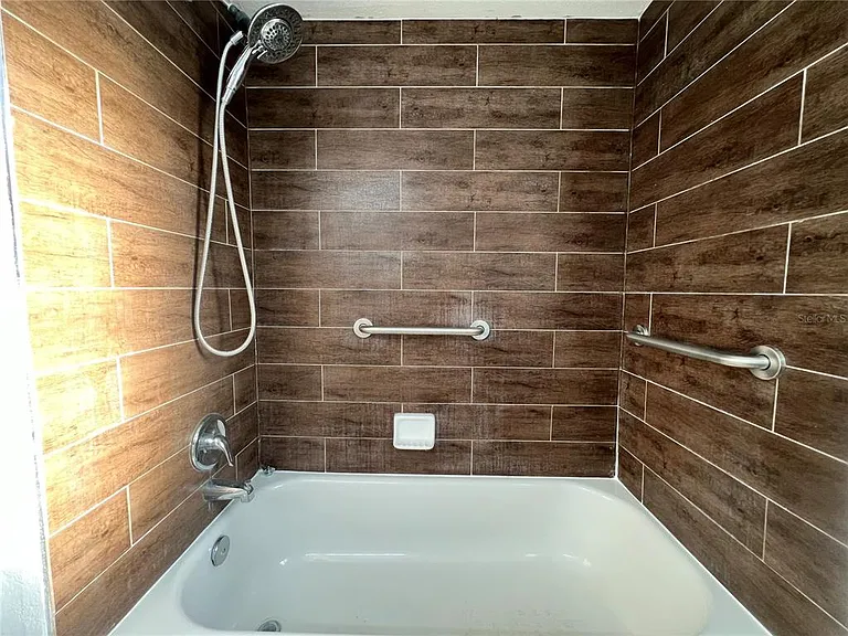 11340 Cardiff Dr — Photo 19