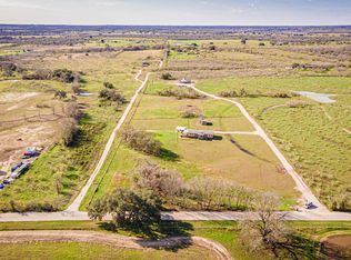 3370 Pettytown Rd, Dale, TX 78616